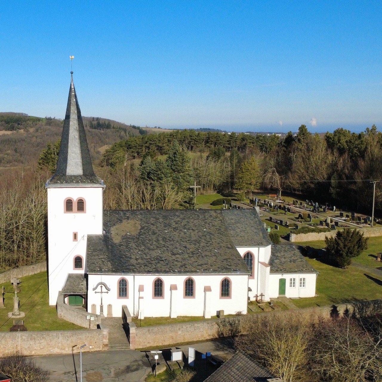 Die Pfarrkirche St. Cyriakus Weyer