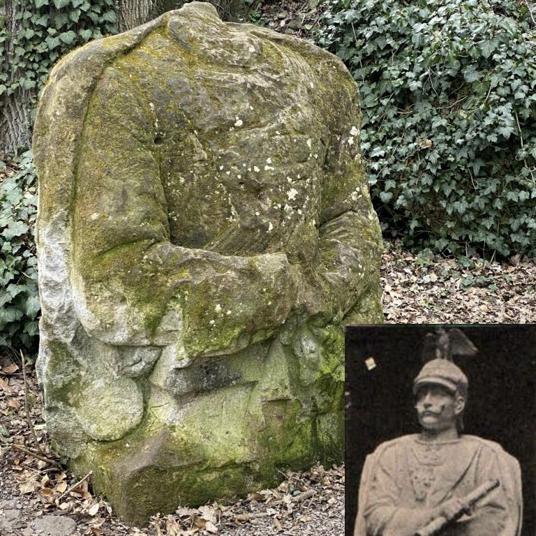 Die Büste des Kaisers an der Kakushöhle