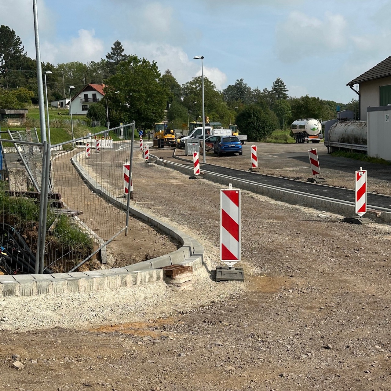Der Asphalt kommt auf die Hauptstraße!