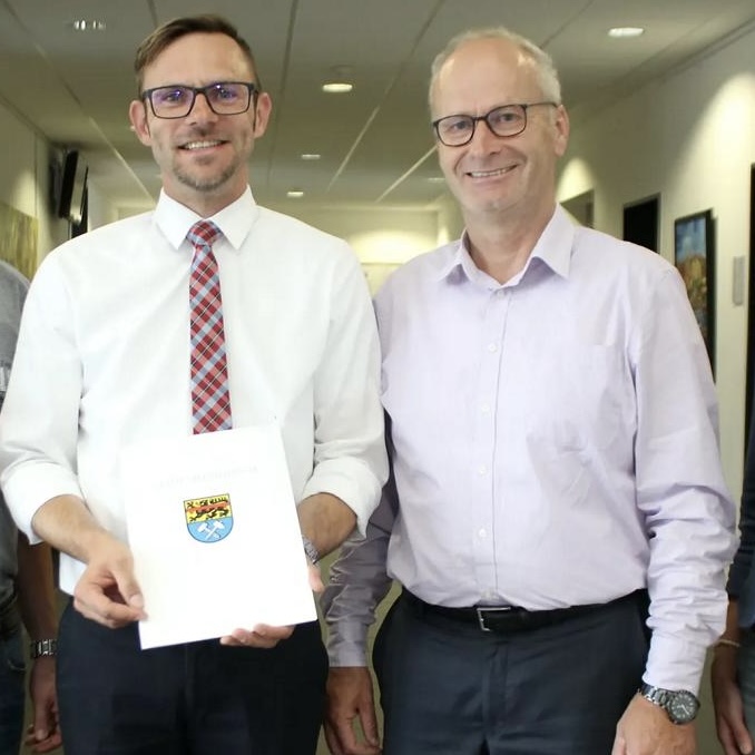 Wassong folt auf Wassong