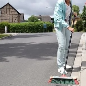 Vor der eigenen Haustüre kehren!