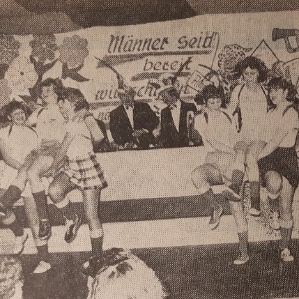 Zu den klängen von Charly Brown